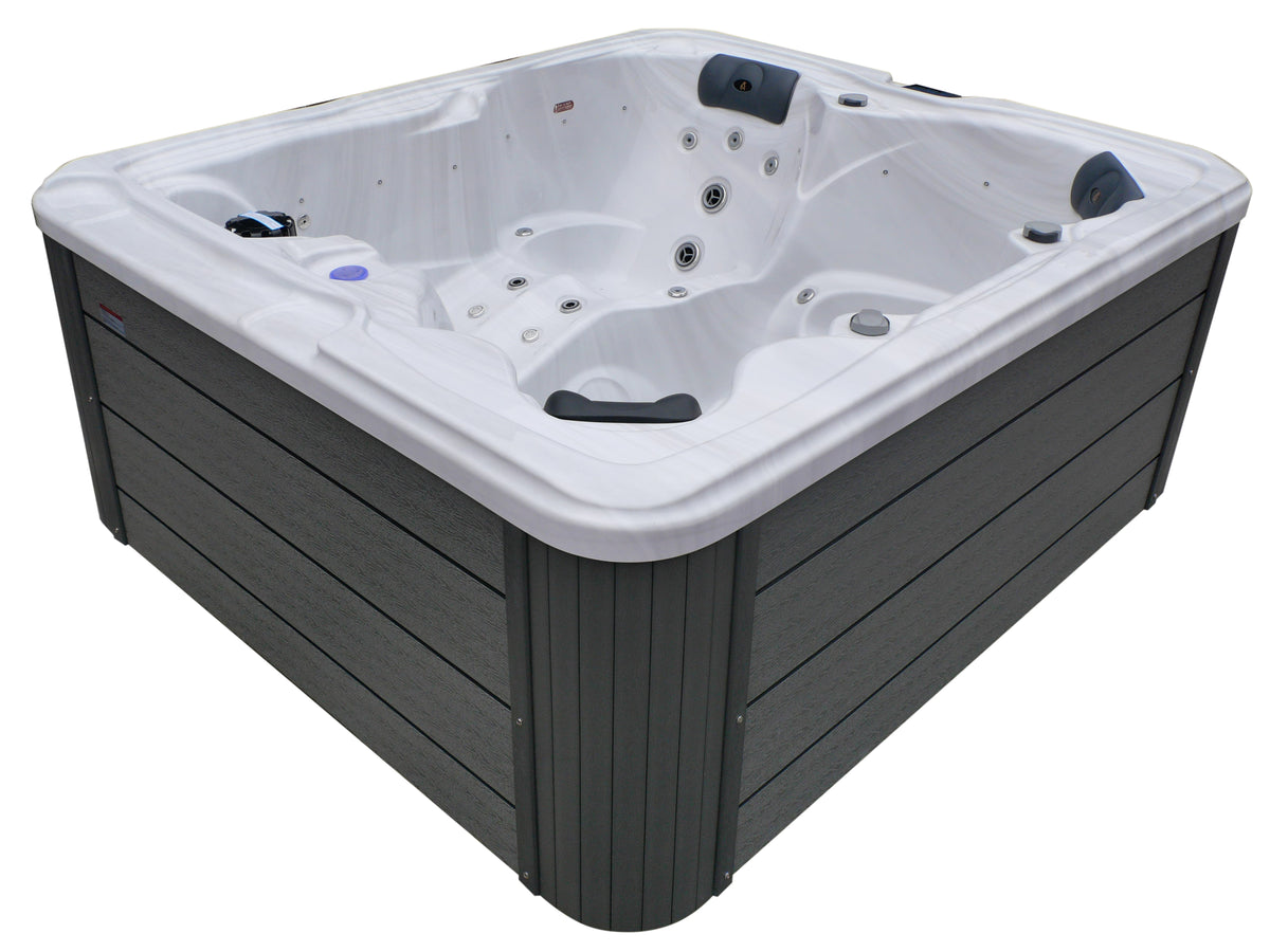 Self-cleaning whirlpool tub LUCERNE